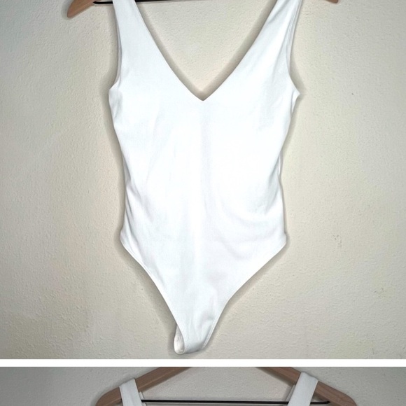 Babaton White bodysuits - Picture 2 of 9